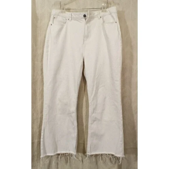 Primark Cares Women's Denim Jeans Ivory Distressed Mom Straight Leg Fringe Sz16 - Picture 3 of 9